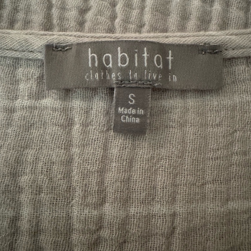 Habitat Clothes to Live in Light Gray Striped Long-Sleeve Women’s Top - Picture 13 of 16